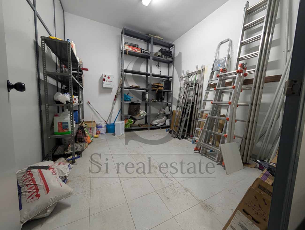 Ampli local comercial a Sant Andreu