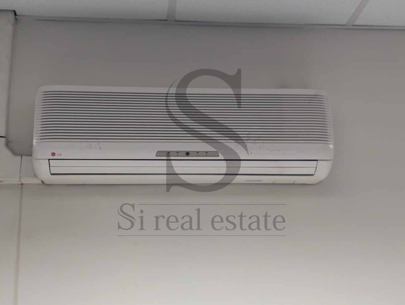 Ampli local comercial a Sant Andreu