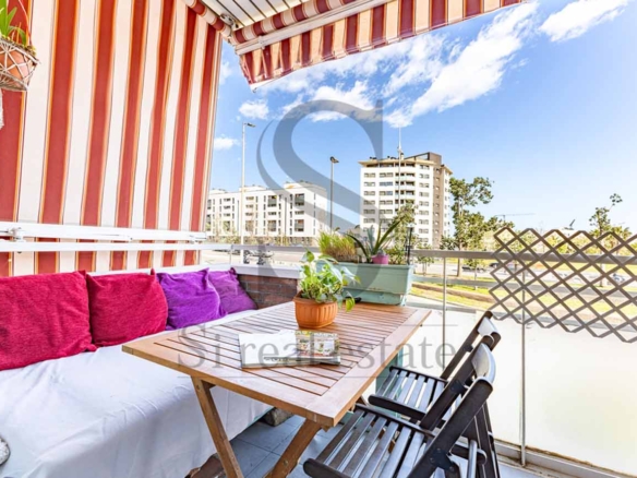 Spacious, bright apartment with a private terrace
